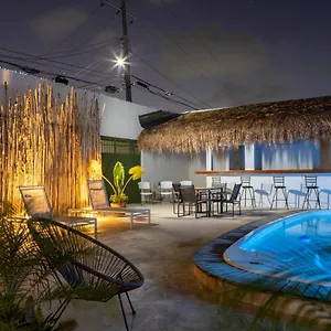 Soy Local Hotel Cancun